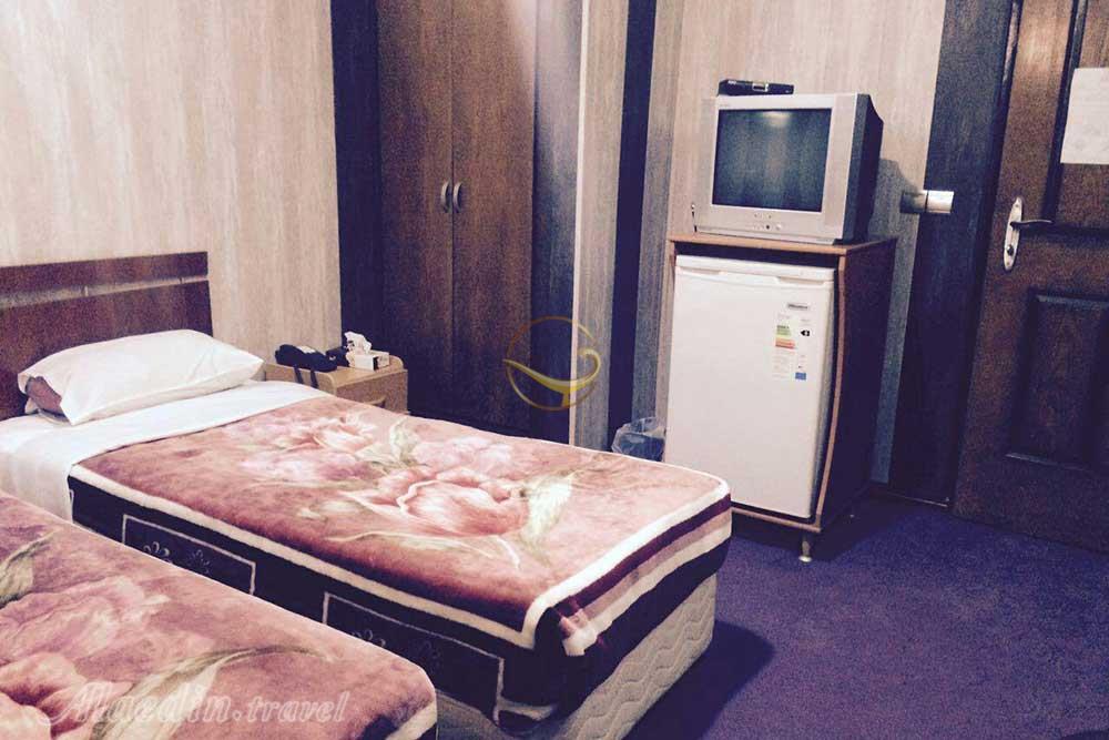 اتاق دوتخته تویین 3 ستاره امیر کبیر آبادان | علاءالدین تراول