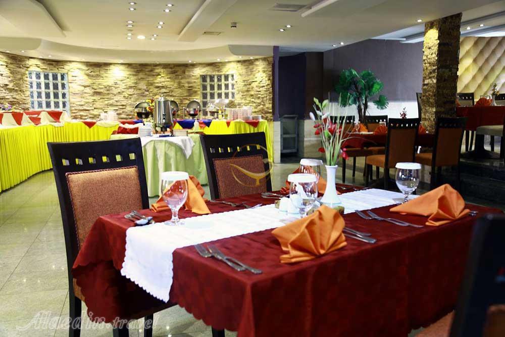 عکس های هتل پارسیان آزادی آبادان