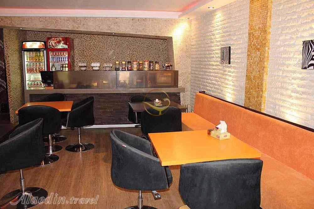 کافی شاپ هتل ایران اهواز | علاءالدین تراول