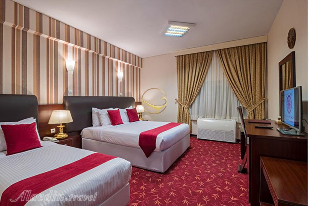 اتاق سه تخته هتل 5 ستاره پارس اهواز | علاءالدین تراول