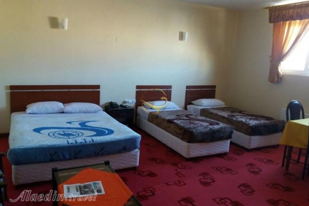 عکس های Tourist Hotel in Aligudarz