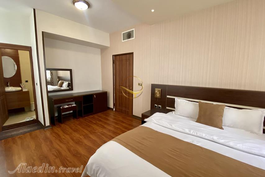 اتاق هتل المپیک سه ستاره آمل | علاءالدین تراول