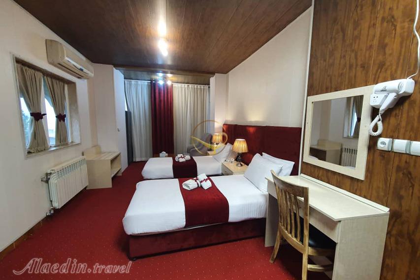 هتل دنیز انزلی | علاالدین تراول