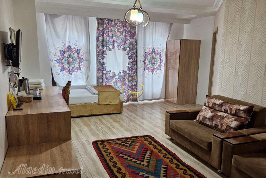 بوتیک هتل ایده آل اردبیل | علاالدین تراول