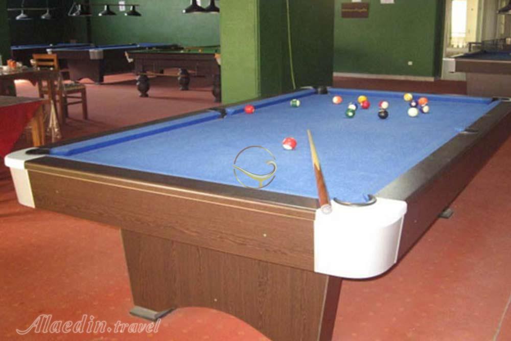 سالن بیلیارد هتل آپارتمان سه ستاره رمیله عسلویه | علاالدین تراول