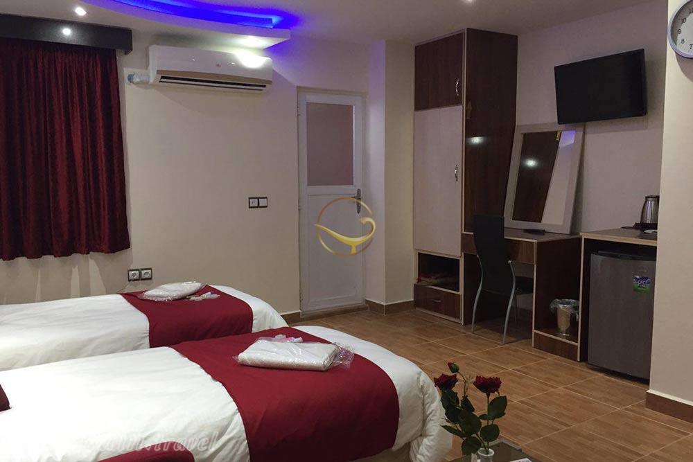 اتاق دوتخته توئین هتل سه ستاره افرا آستارا | علاءالدین تراول