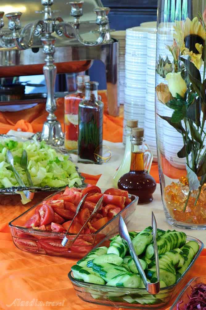 بوفه سالاد هتل چهار ستاره اسپیناس آستارا | علاءالدین تراول