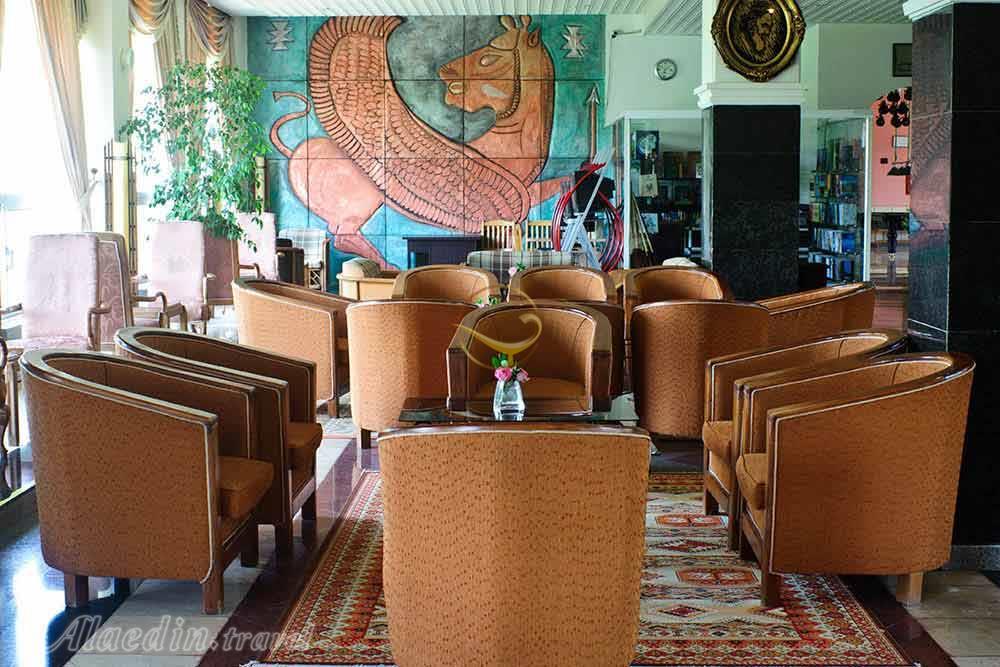 لابی هتل چهار ستاره اسپیناس آستارا | علاءالدین تراول