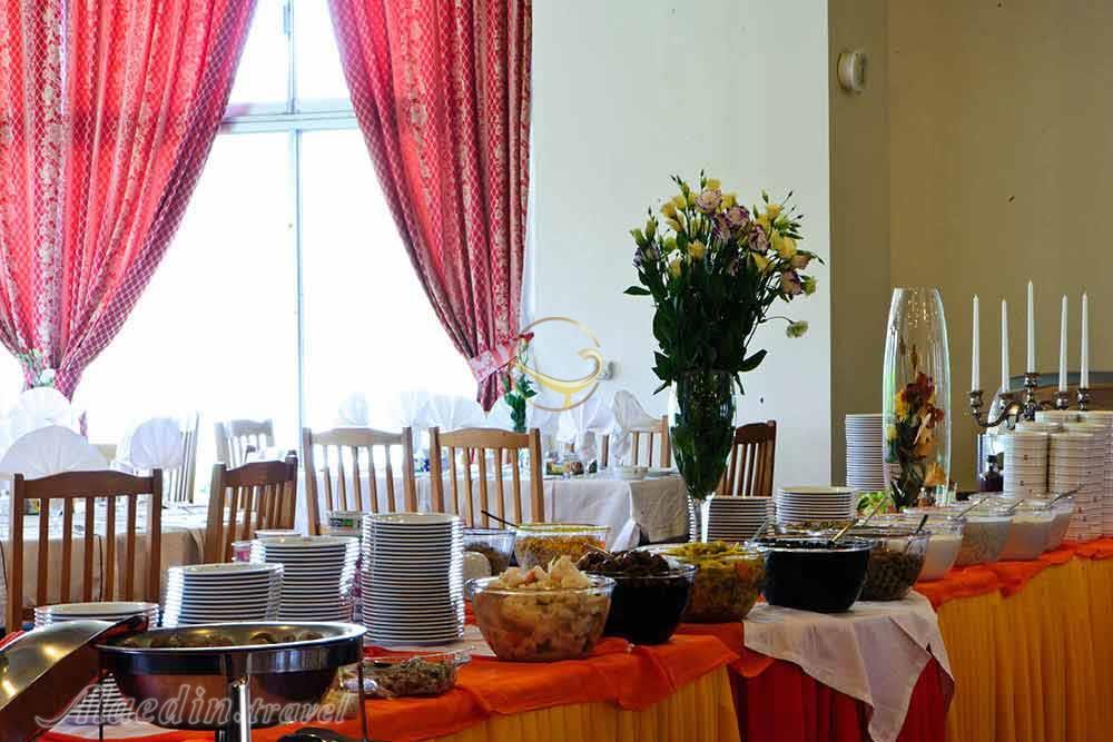 رستوران هتل چهار ستاره اسپیناس آستارا | علاءالدین تراول