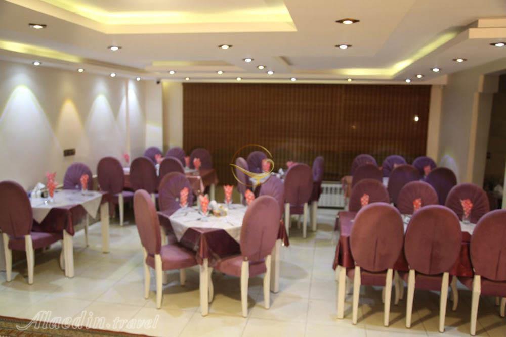 رستوران هتل 4 ستاره پارلا آستارا | علاءالدین تراول