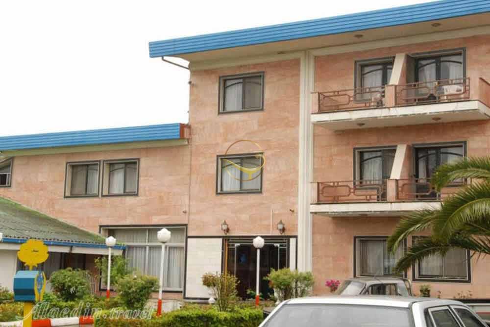 نمای هتل جهانگردی آستارا | علاءالدین تراول