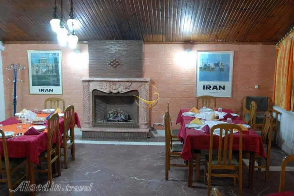 رستوران هتل جهانگردی آستارا | علاءالدین تراول