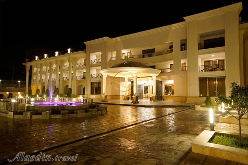 هتل برج ساعت بابلسر | علاءالدین تراول