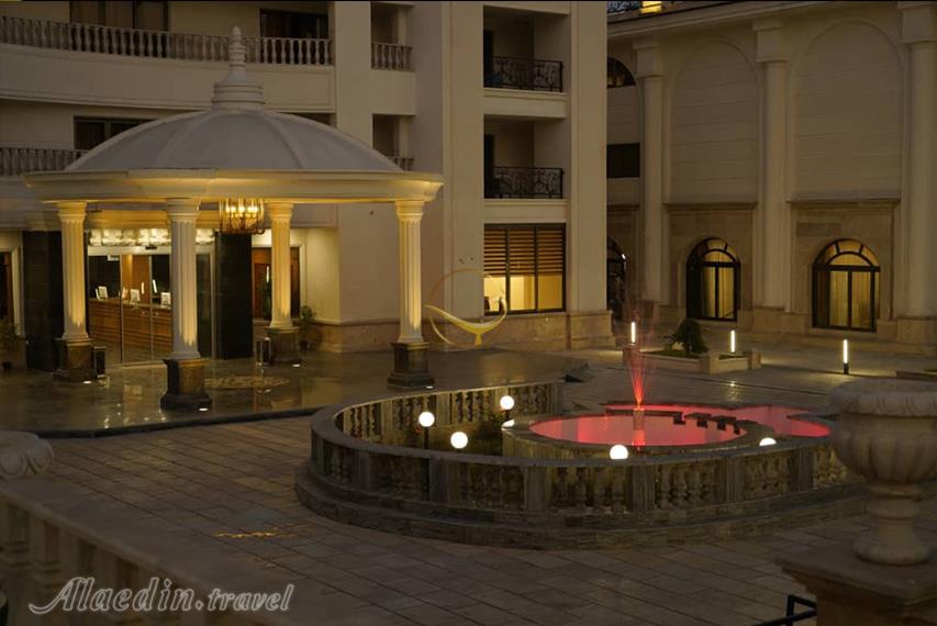 هتل برج ساعت بابلسر | علاءالدین تراول