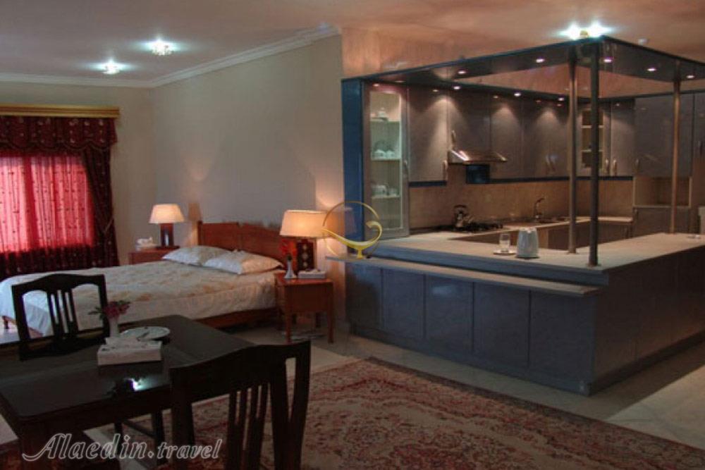 سوئیت VIP دونفره هتل 4 ستاره آتیلار بندرعباس | علاءالدین تراول