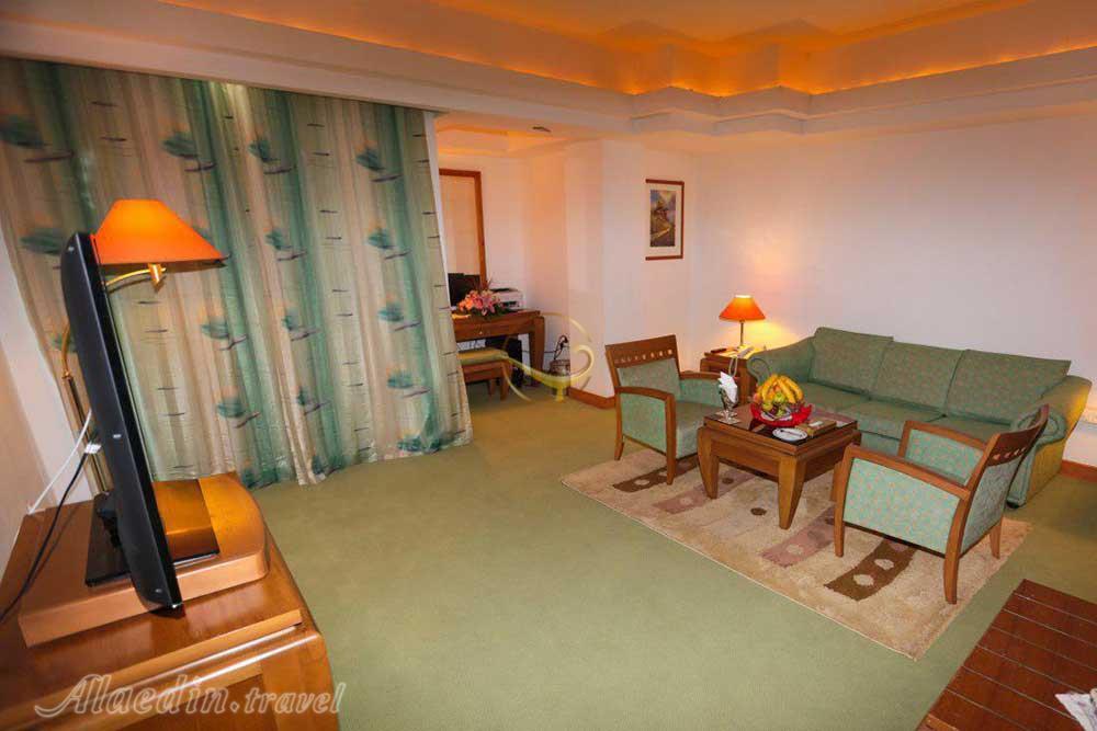 نمای داخلی هتل پنج ستاره هما بندر عباس | علاءالدین تراول