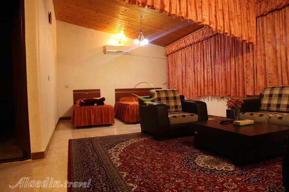 اتاق سه تخته هتل سه ستاره مروارید صدرا بهشهر | علاءالدین تراول