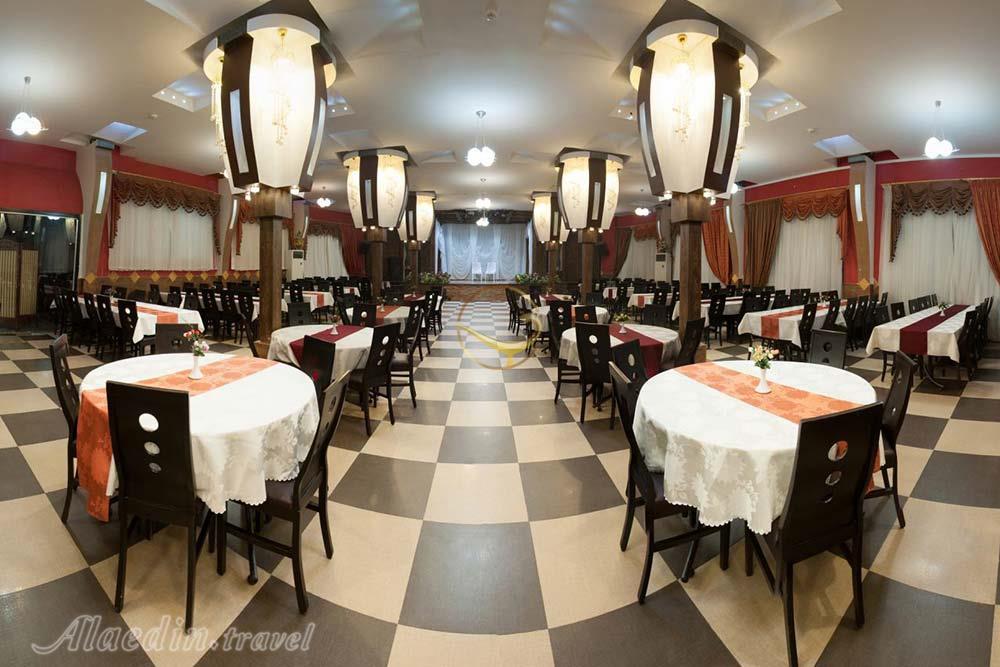 تالار پذیرایی هتل بزرگ 3 ستاره کوهستان بیرجند | علاءالدین تراول