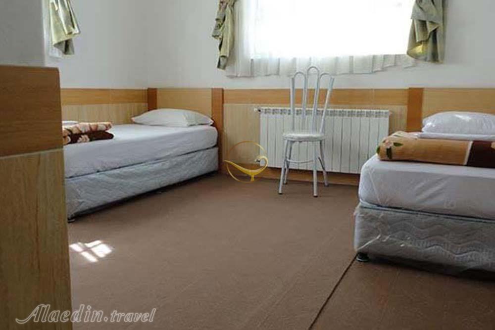 اتاق دوتخته تویین هتل قائم بیرجند | علاءالدین تراول