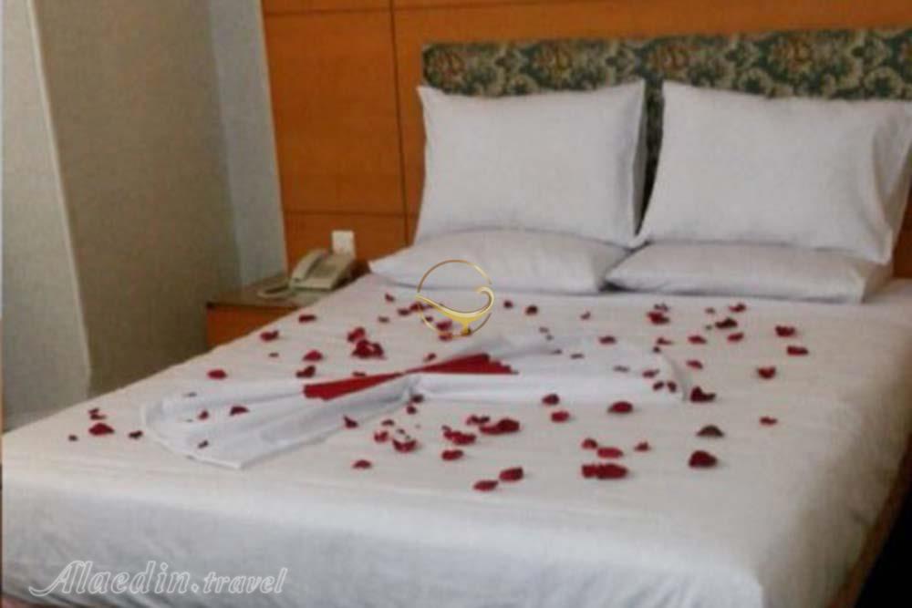 اتاق دوتخته دبل هتل 3 ستاره جهانگردی بیرجند | علاءالدین تراول