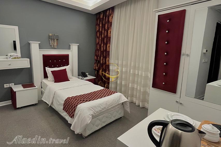 هتل داریوش بجنورد | علاالدین تراول