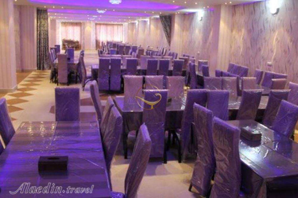 هتل هالیس بروجرد | علاءالدین تراول