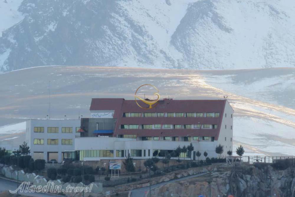 محوطه هتل 4 ستاره زاگرس بروجرد | علاءالدین تراول