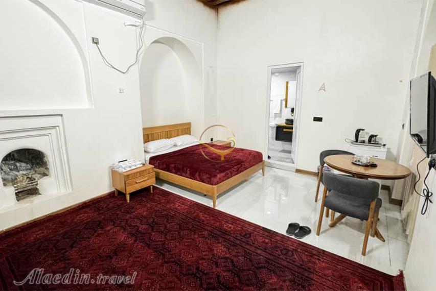 بوتیک هتل عمارت بیلیارد بوشهر | علاالدین تراول