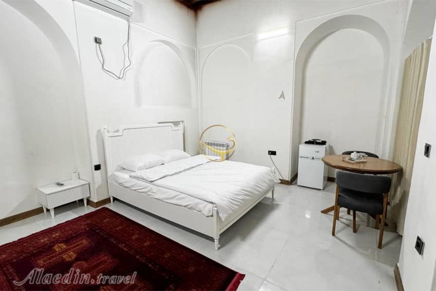 بوتیک هتل عمارت بیلیارد بوشهر | علاالدین تراول