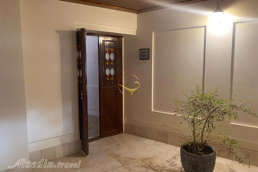 هتل دنسه ریحان بوشهر | علاالدین تراول