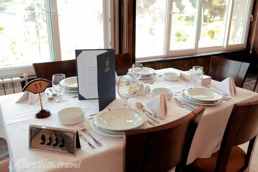 رستوران هتل جهانگردی چلندر چالوس | علاءالدین تراول