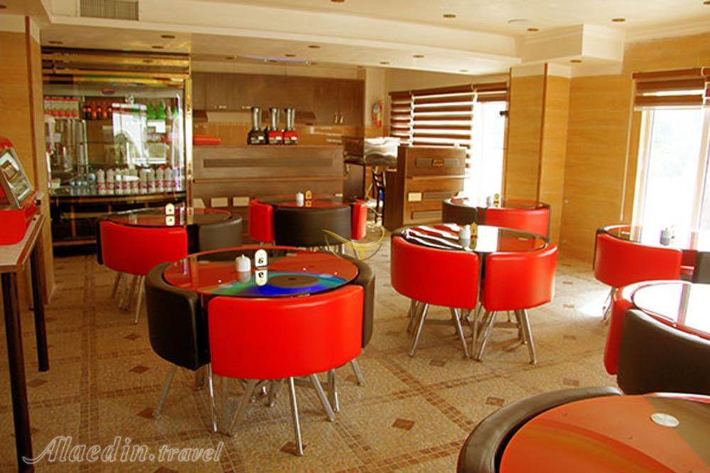 هتل آپارتمان فلامینگو چالوس | علاءالدین تراول