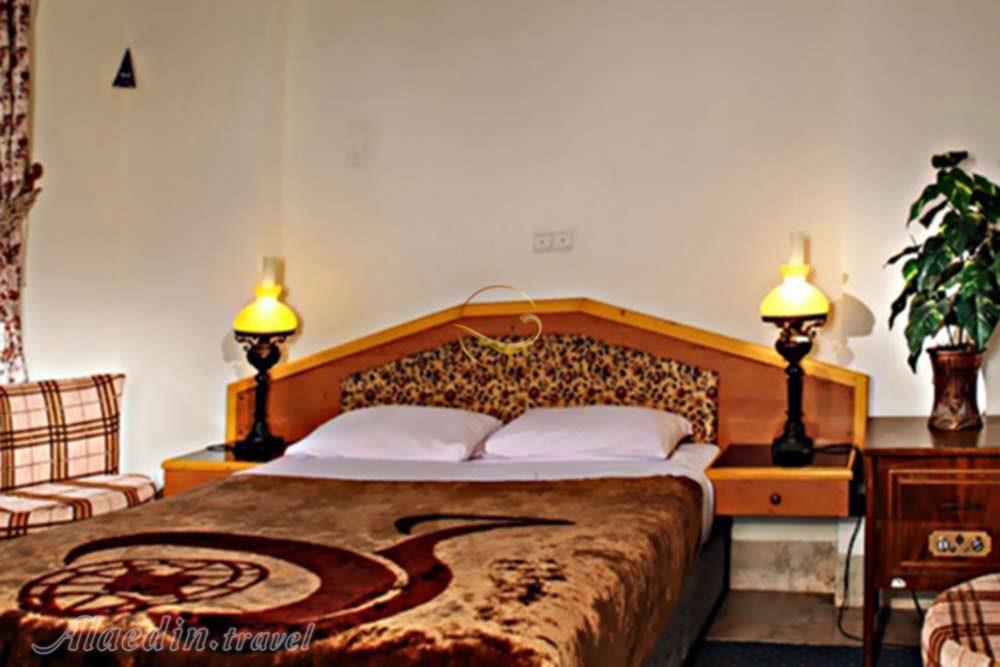 اتاق دو تخته دبل هتل 3 ستاره جهانگردی دامغان | علاءالدین تراول