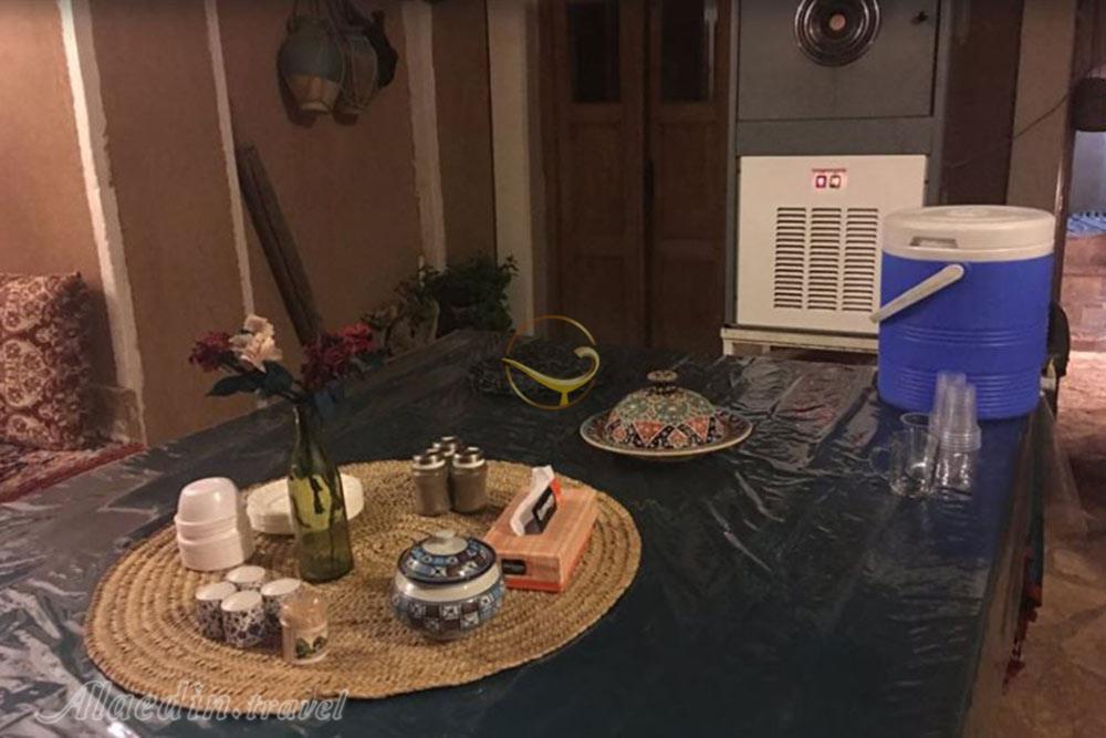 اتاق اقامتگاه بوم کردی خانه مازیار کویر مصر | علاءالدین تراول