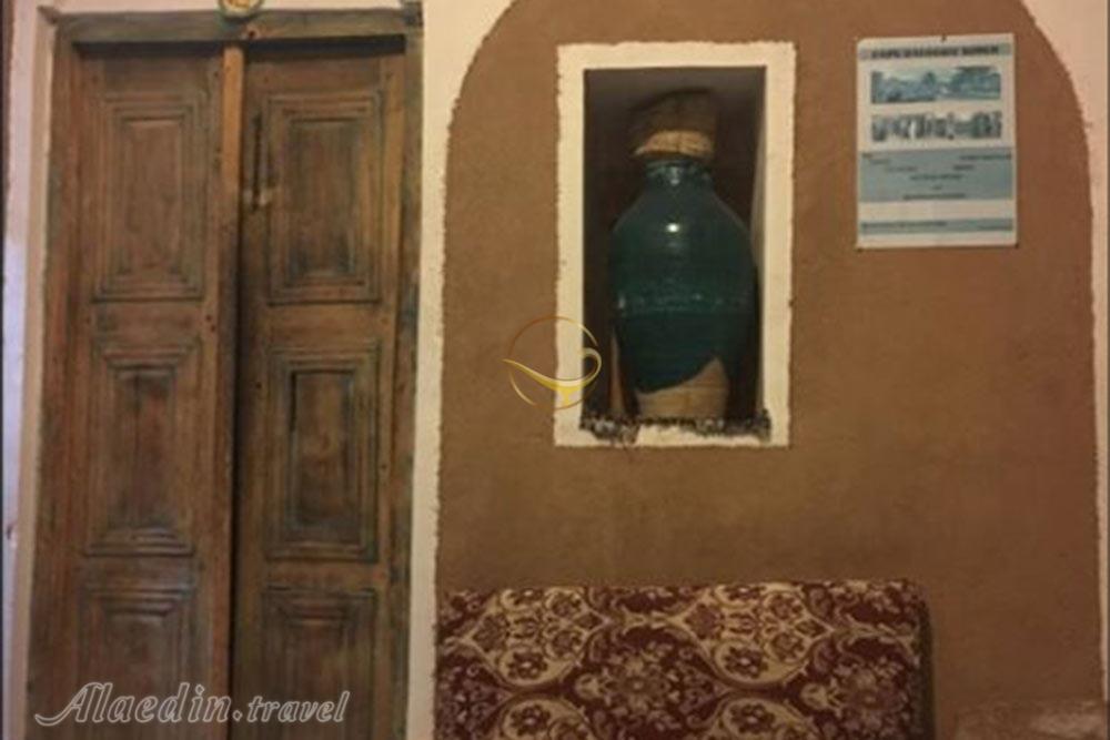 اتاق اقامتگاه بوم کردی خانه مازیار کویر مصر | علاءالدین تراول