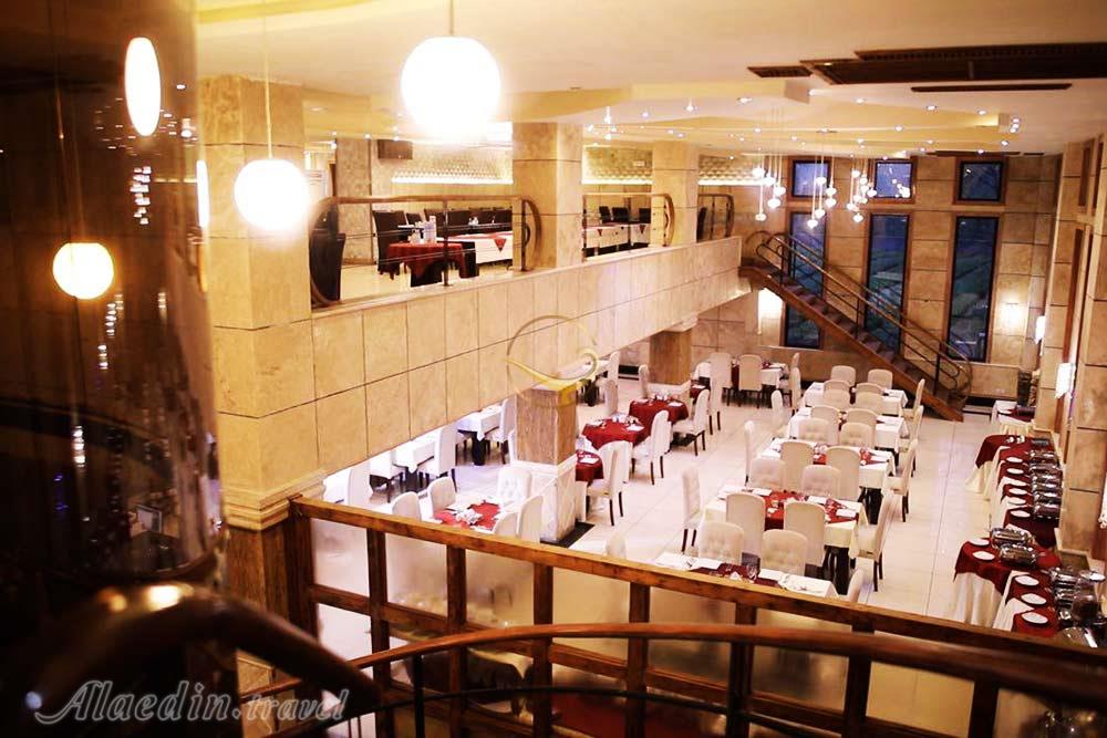 رستوران هتل 5 ستاره معین فومن | علاءالدین تراول