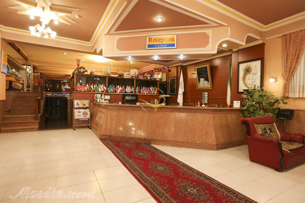پذیرش سوئیت هتل چهار ستاره آذین گرگان | علاءالدین تراول