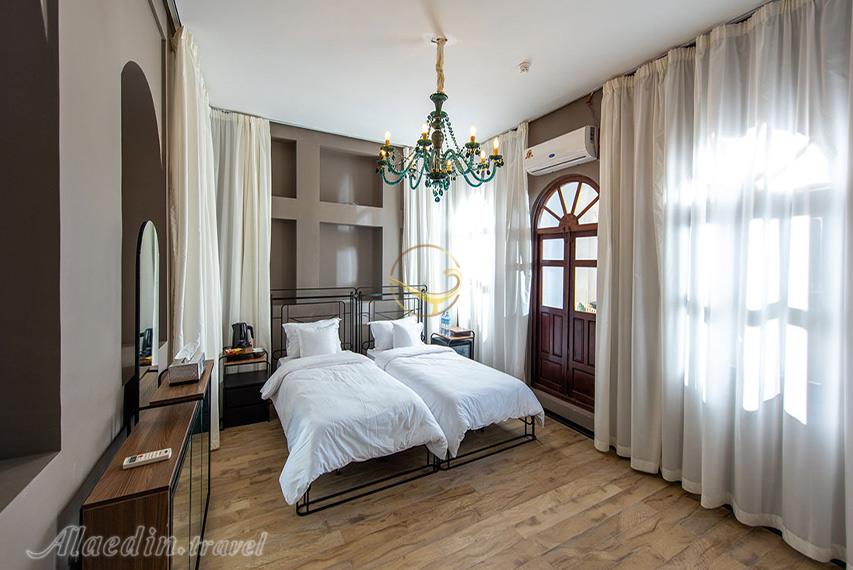 بوتیک هتل هفت پیکر گرگان | علاالدین تراول