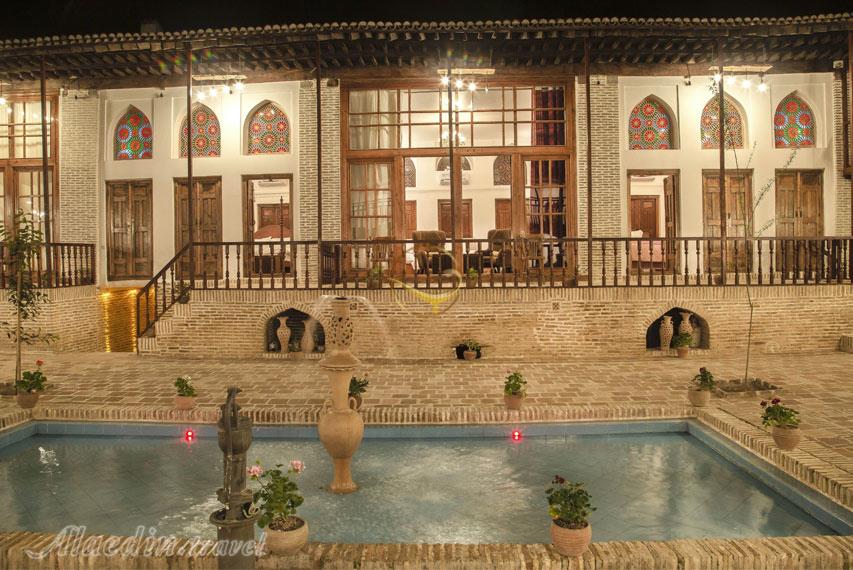 بوتیک هتل سرای خان گرگان | علاالدین تراول