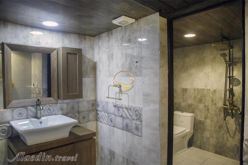 بوتیک هتل سرای خان گرگان | علاالدین تراول