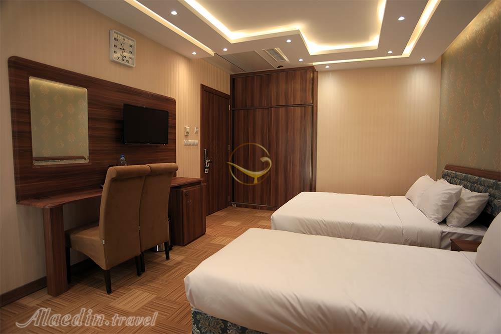 اتاق دو تخته تویین هتل امیران 2 همدان | علاءالدین تراول