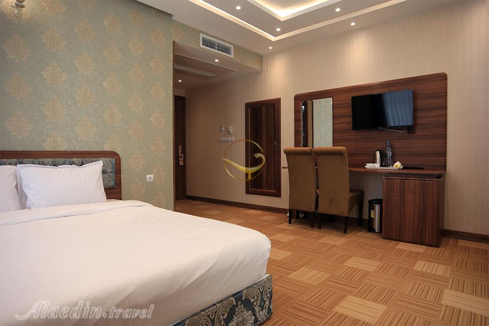 اتاق دبل هتل امیران 2 همدان | علاءالدین تراول