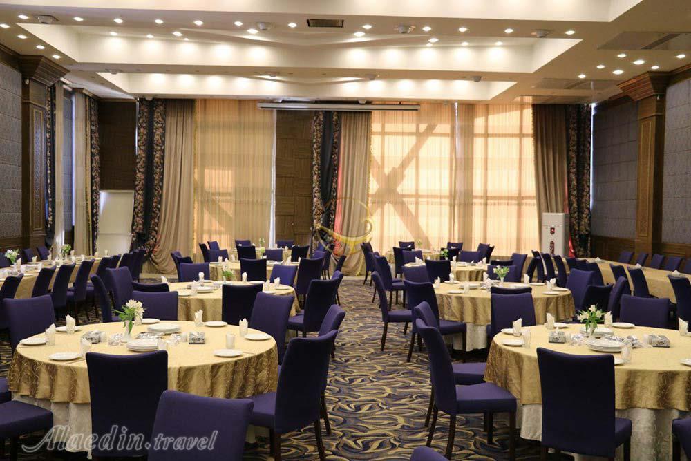 رستوران هتل 5 ستاره باباطاهر همدان | علاءالدین تراول