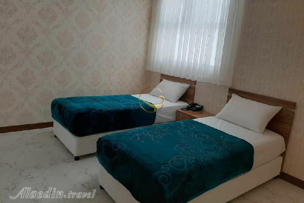 هتل ایران همدان | علاءالدین تراول