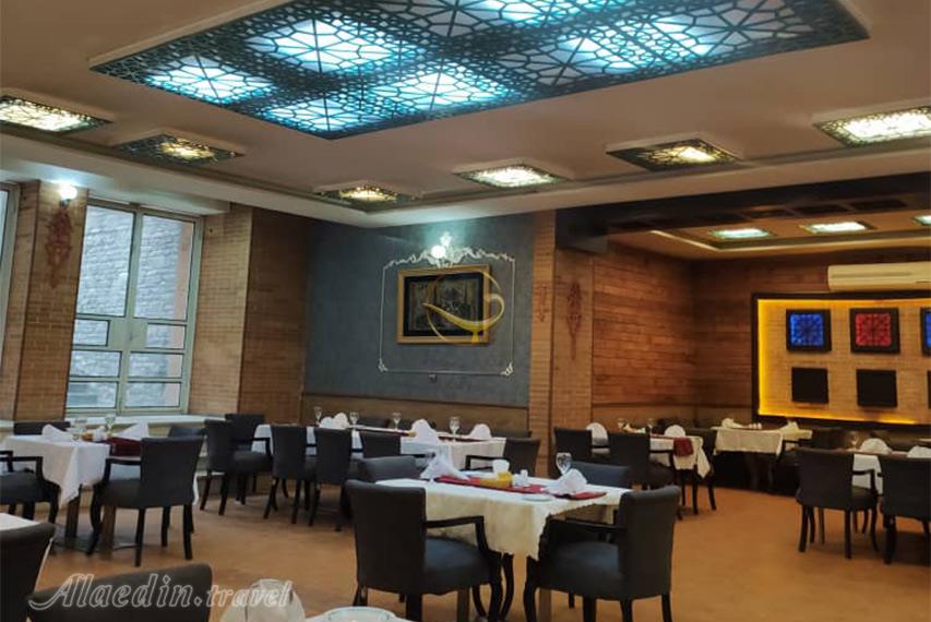 هتل پارسیان بوعلی همدان | علاالدین تراول