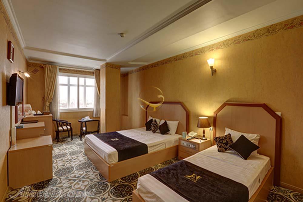 اتاق 3 تخته هتل 4 ستاره آسمان اصفهان | علاءالدین تراول