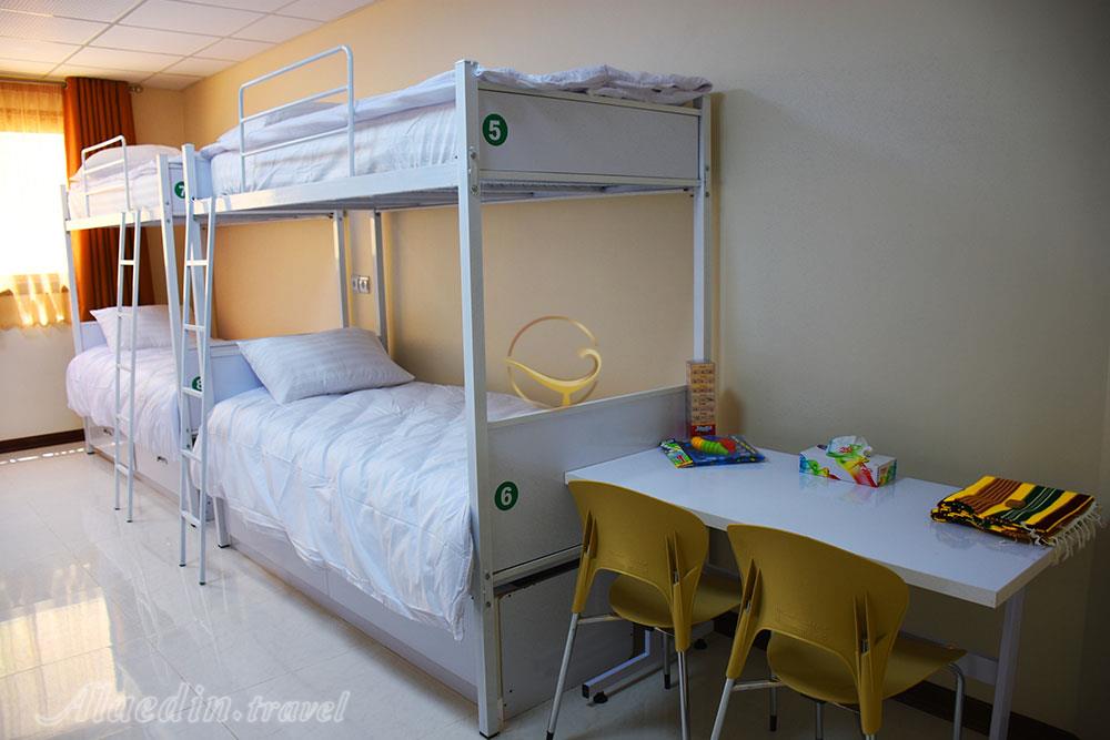 مهمانپذیر بید اصفهان | علاءالدین تراول