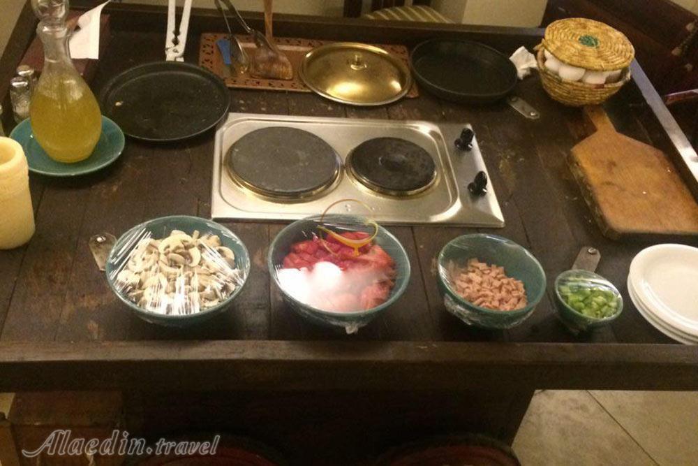 رستوران هتل آپارتمان چهل پنجره اصفهان | علاءالدین تراول