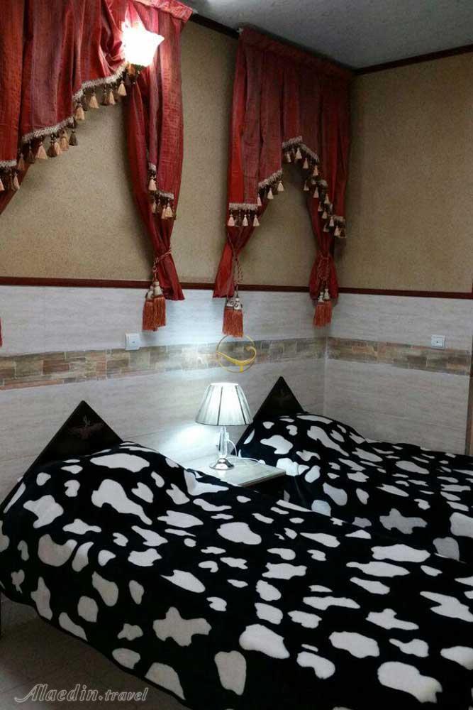 اتاق دو تخته تویین هتل آپارتمان 3 ستاره هخامنشیان اصفهان | علاءالدین تراول