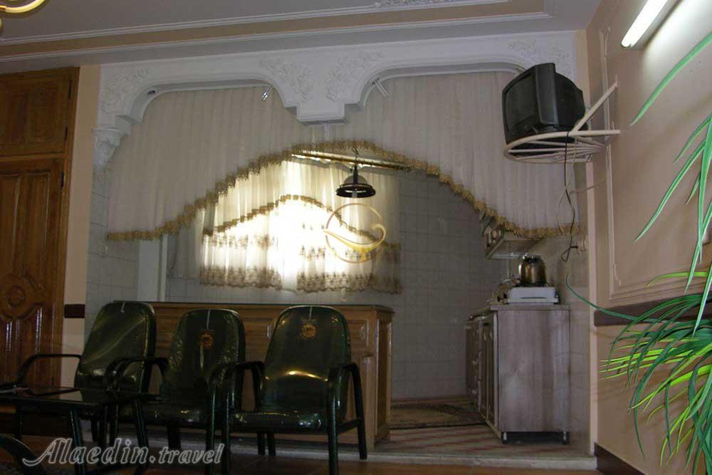 فضای اتاق هتل آپارتمان حکیم اصفهان | علاءالدین تراول